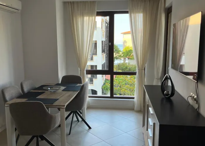 двуспален оазис бийч клуб Lägenhet Lozenets