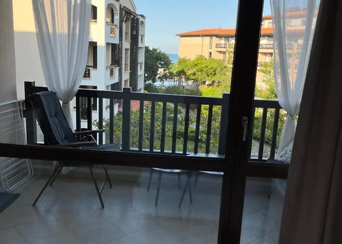 двуспален оазис бийч клуб 로제넷츠