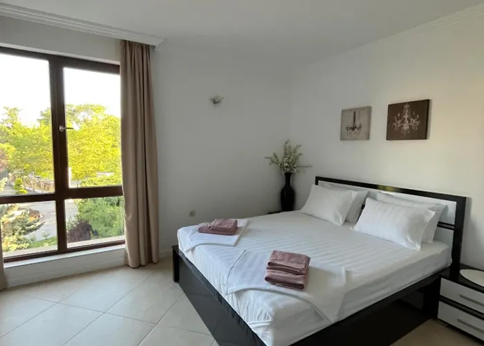 двуспален оазис бийч клуб *